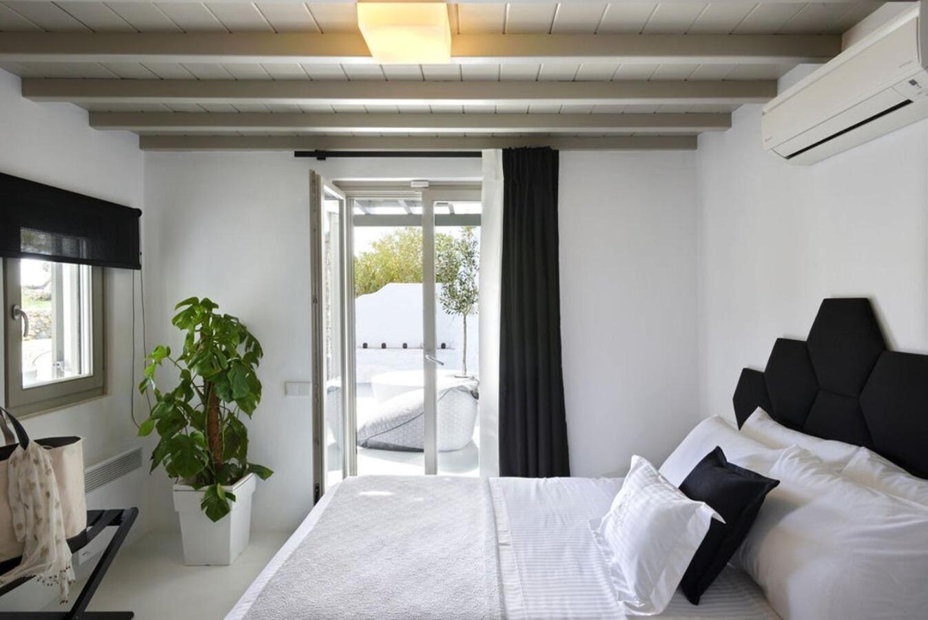 Villa Dafni 4Bed With Pool In Kalafatis Spilia Mykonos Town Esterno foto